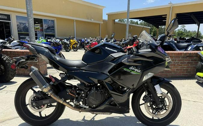 2024 Kawasaki Ninja 500 KRT Edition
