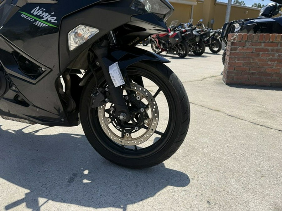 2024 Kawasaki Ninja 500 KRT Edition