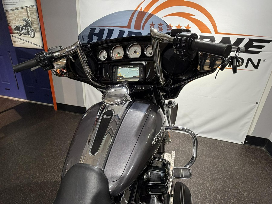 FLHXS 2015 Street Glide Special