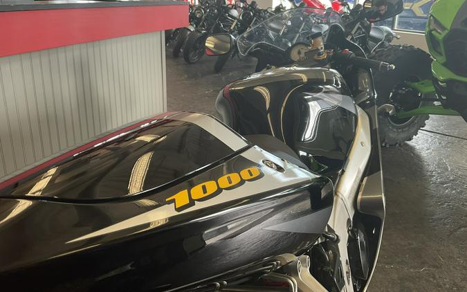 2001 GSX-R1000K1 - Suzuki