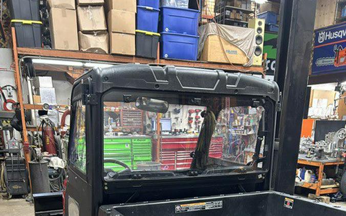 2020 Polaris RANGER 500 RED WITH POLY ROOF WINDSHIELD REAR WINDOW, CANVAS DOORS & PLOW