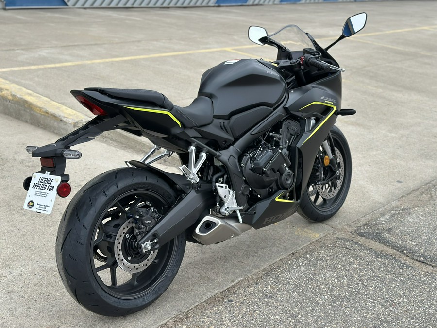 2026 Honda CBR650R E-Clutch