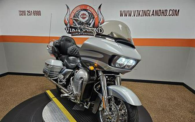 2016 Harley-Davidson CVO™ Road Glide™ Ultra