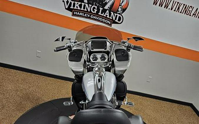 2016 Harley-Davidson CVO™ Road Glide™ Ultra