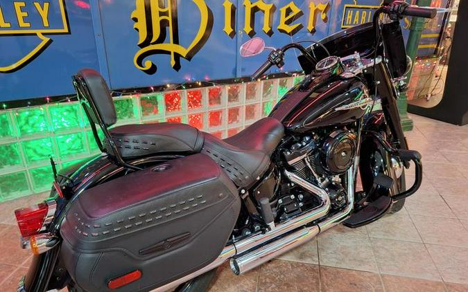 2019 Harley-Davidson® FLHC - Softail® Heritage Classic