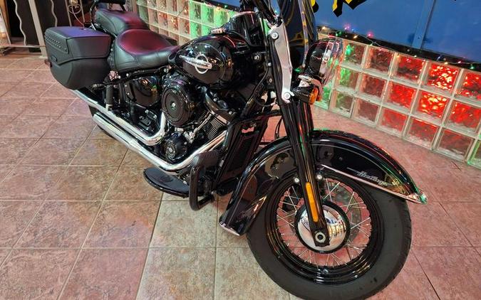 2019 Harley-Davidson® FLHC - Softail® Heritage Classic