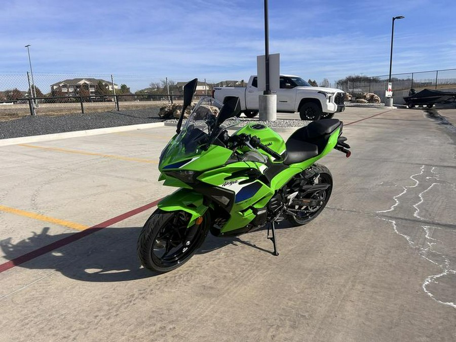 2026 Kawasaki Ninja® 500 SE ABS