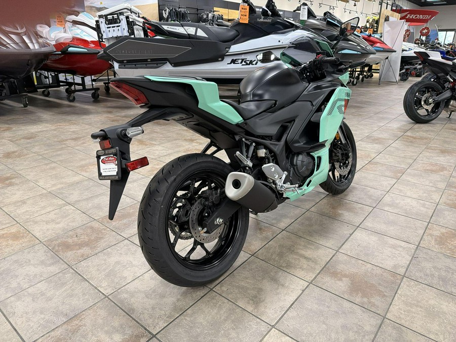 2026 Yamaha YZF-R3 ABS