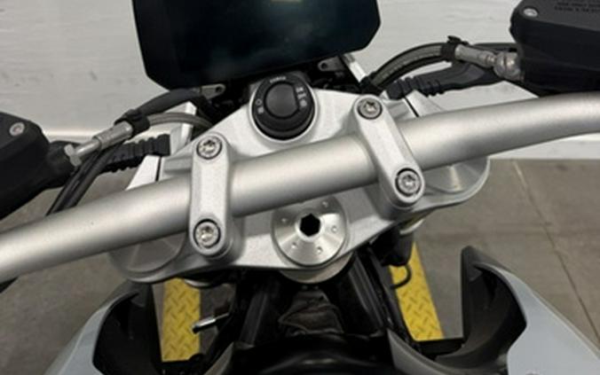 2024 BMW R 1250 R Ice Gray