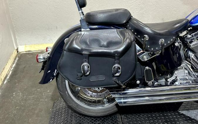 2010 Harley-Davidson® CVO™ Softail® Convertible ABS BLUE/SPHIRE