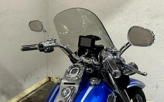 2010 Harley-Davidson® CVO™ Softail® Convertible ABS BLUE/SPHIRE