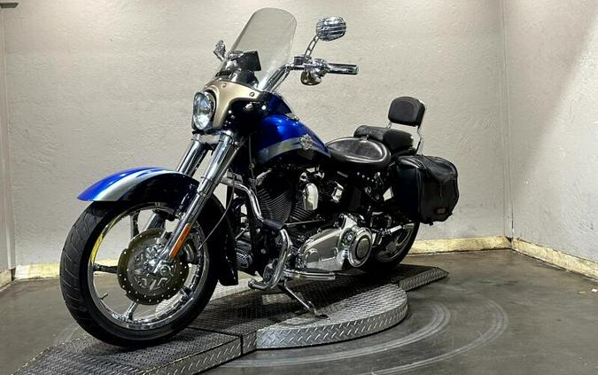 2010 Harley-Davidson® CVO™ Softail® Convertible ABS BLUE/SPHIRE