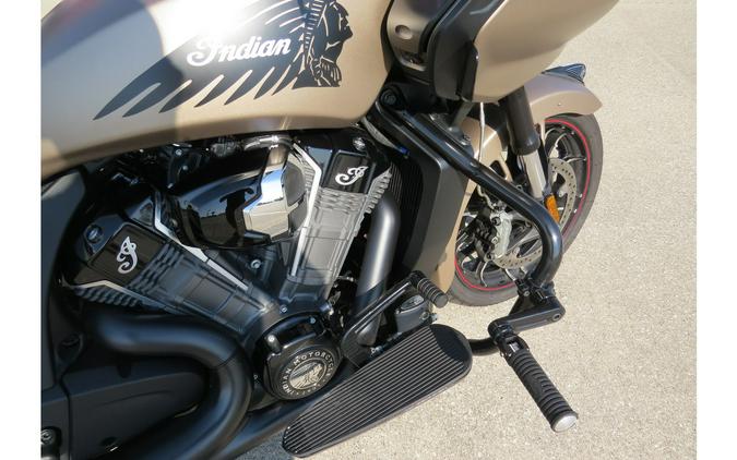 2020 CHALLENGER DARK HORSE - Indian Motorcycle