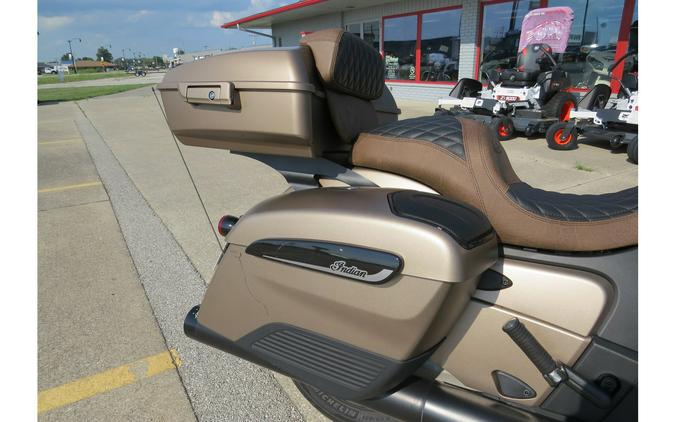 2020 CHALLENGER DARK HORSE - Indian Motorcycle