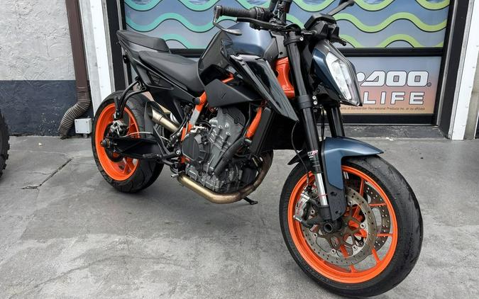 2022 KTM 890 Duke