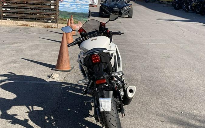 2026 Yamaha YZF R3 70Th Anniversary Edition