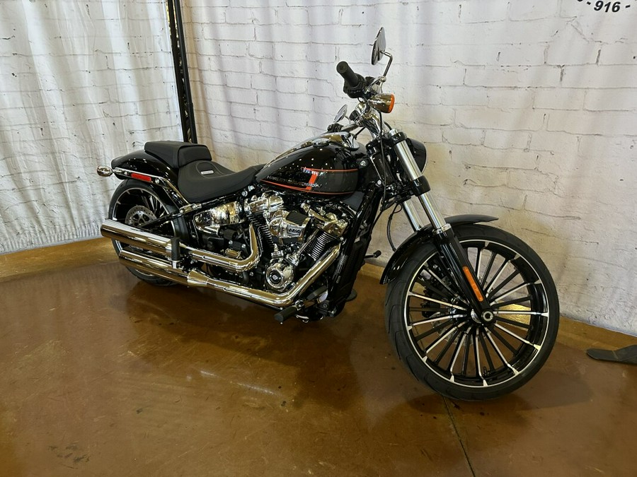 2024 Harley-Davidson Breakout 117 FXBR Vivid Black