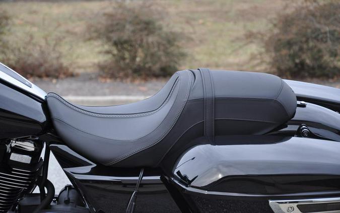 2025 Harley-Davidson® FLHX - Street Glide®