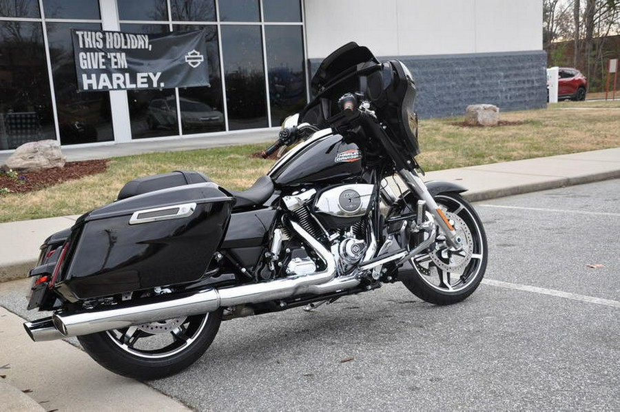 2025 Harley-Davidson® FLHX - Street Glide®