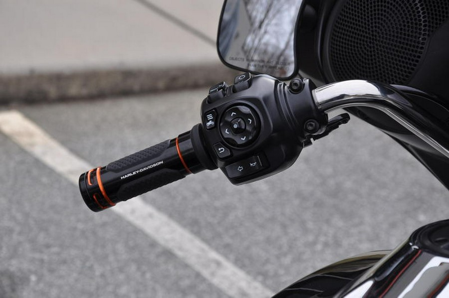 2025 Harley-Davidson® FLHX - Street Glide®