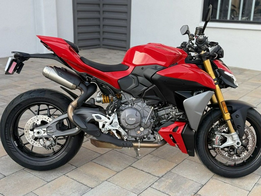 2026 Ducati Streetfighter V2