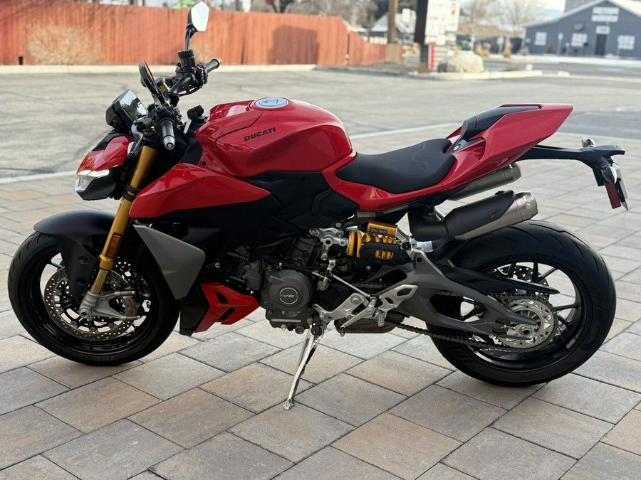 2026 Ducati Streetfighter V2