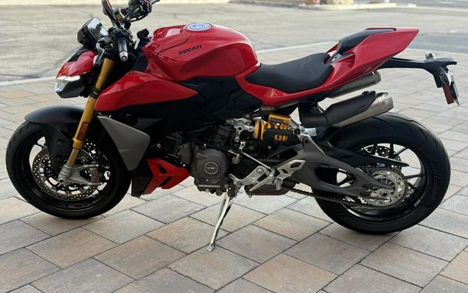 2026 Ducati Streetfighter V2