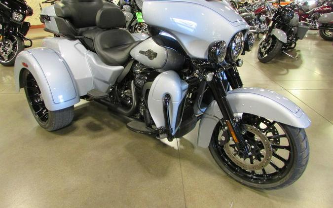 2025 Harley-Davidson® FLHTCUTG - Tri Glide® Ultra