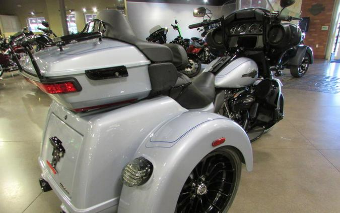 2025 Harley-Davidson® FLHTCUTG - Tri Glide® Ultra