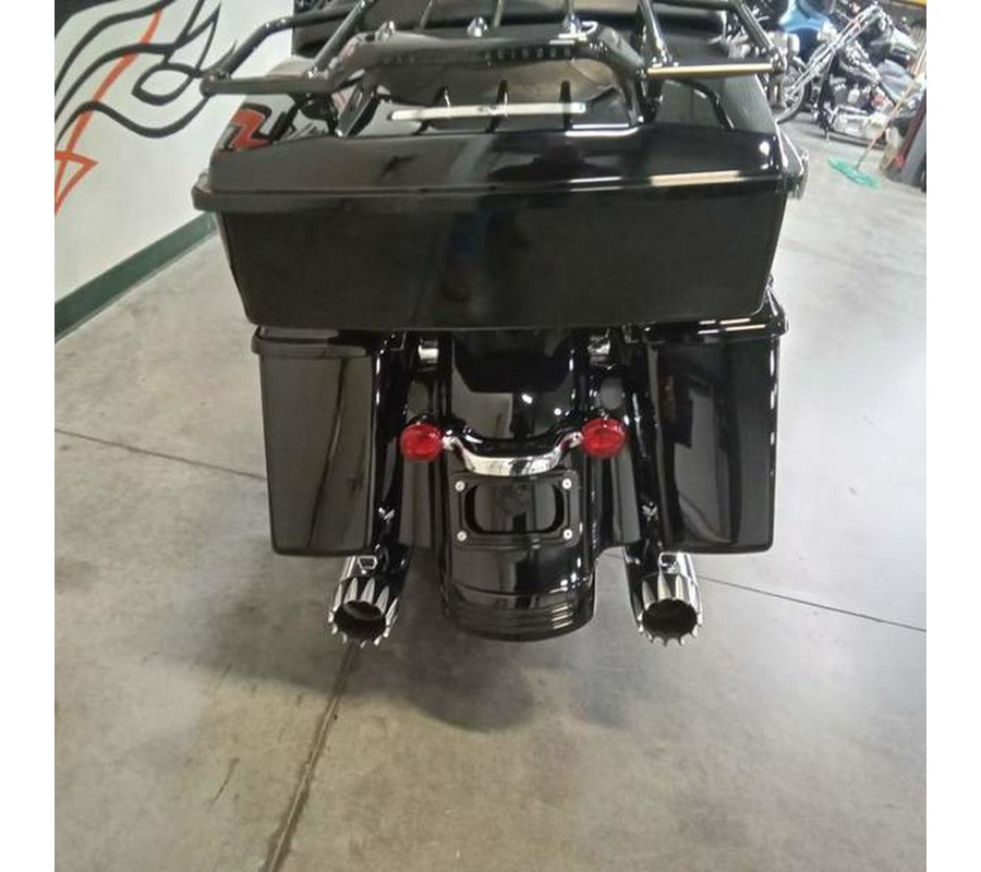 2013 Harley-Davidson® FLTRX - Road Glide® Custom