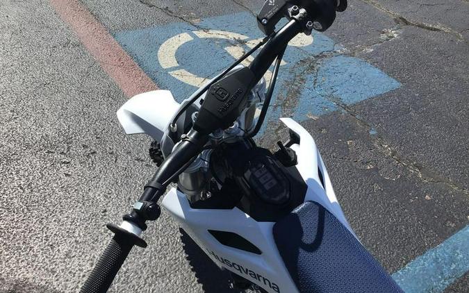 2027 Husqvarna® EE 5