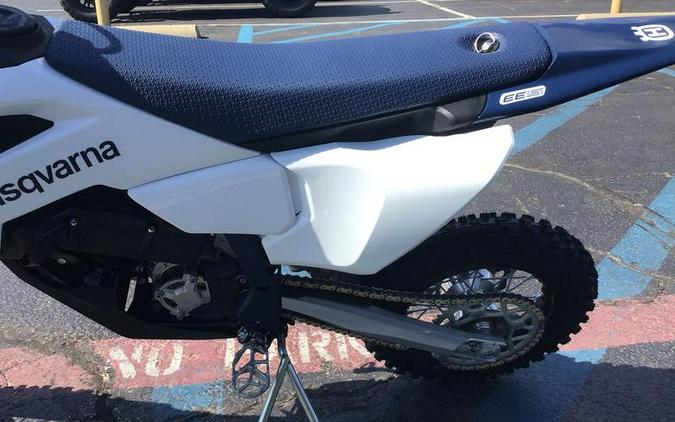 2027 Husqvarna® EE 5