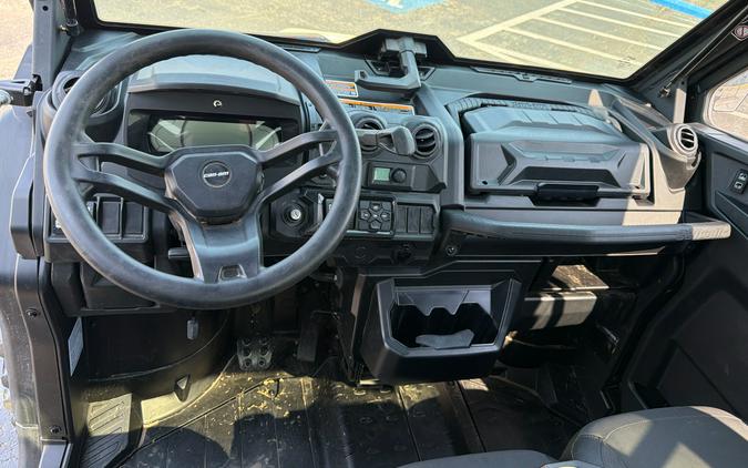 2025 Can-Am Defender Limited
