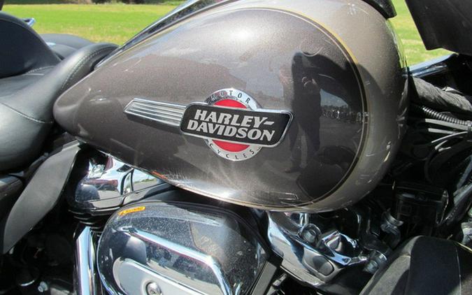 2023 Harley-Davidson FLHTCUTG - Tri Glide Ultra