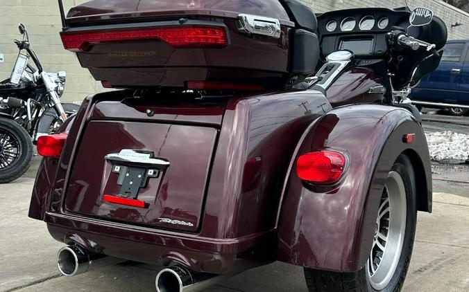 2019 Harley-Davidson Triglide FLHTCUTG