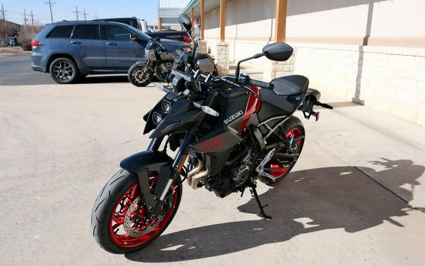 2026 SUZUKI GSX-8S