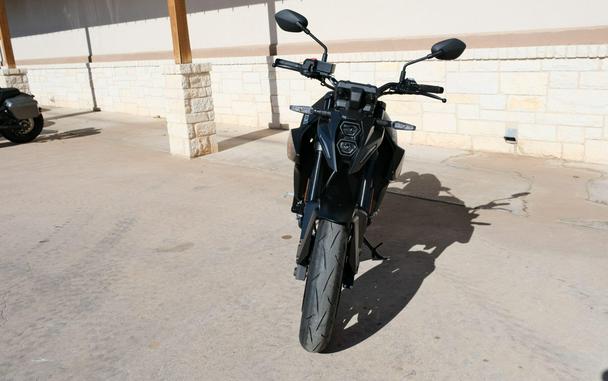 2026 SUZUKI GSX-8S