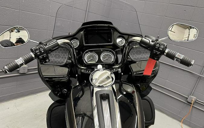 2020 Harley-Davidson® FLTRK - Road Glide® Limited