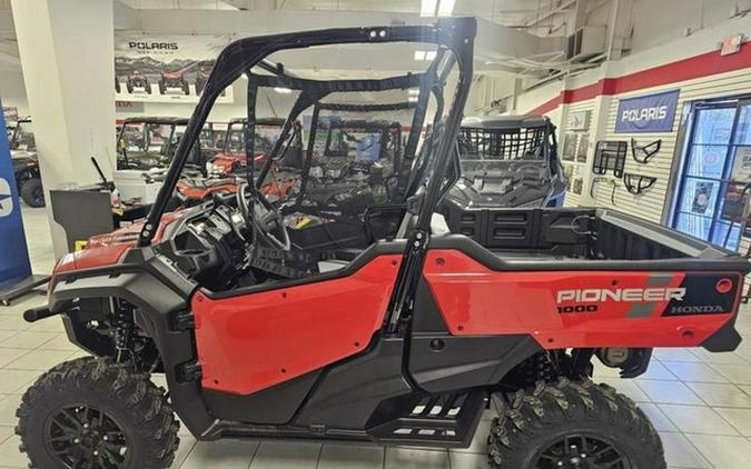 2025 Honda Pioneer 1000 Deluxe