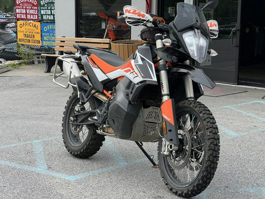 2020 KTM Adventure 790 R