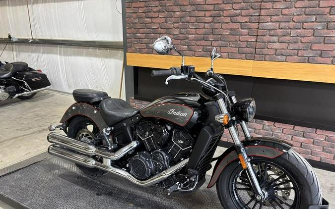 2018 Indian Motorcycle® Scout® Sixty ABS Thunder Black / Titanium Metallic