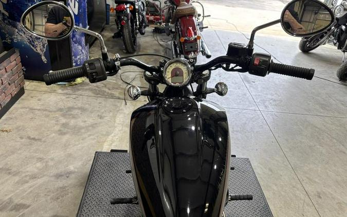 2018 Indian Motorcycle® Scout® Sixty ABS Thunder Black / Titanium Metallic