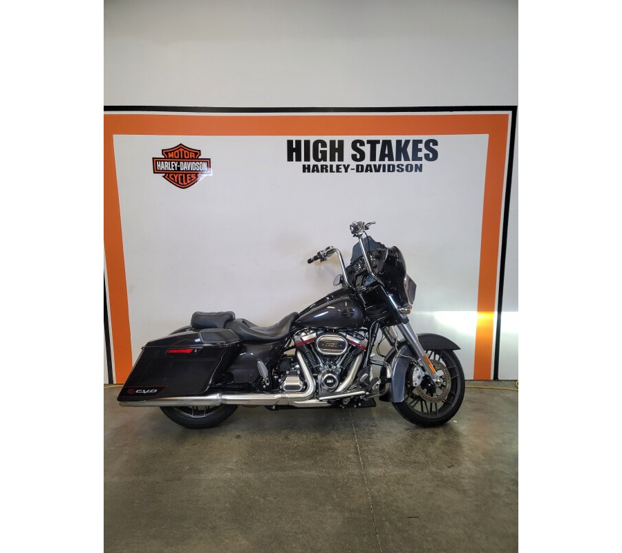 2020 Harley-Davidson CVO Street Glide Black Stardust Fade FLHXSE