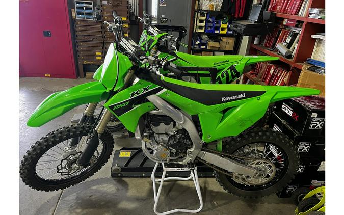 2023 Kawasaki KX250 First Look [8 Fast Facts for Motocross Racing]