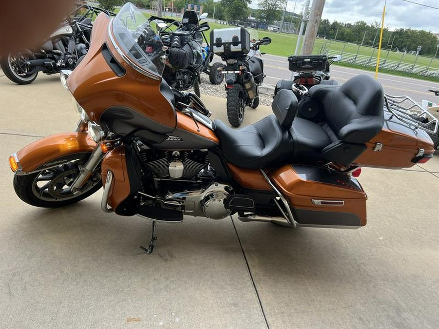 2015 Harley-Davidson® FLHTCU - Electra Glide® Ultra Classic®