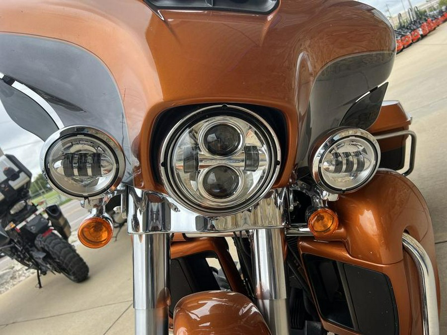 2015 Harley-Davidson® FLHTCU - Electra Glide® Ultra Classic®