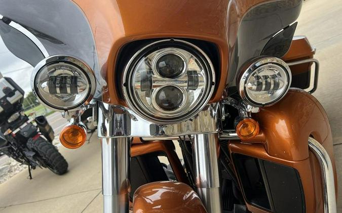 2015 Harley-Davidson® FLHTCU - Electra Glide® Ultra Classic®