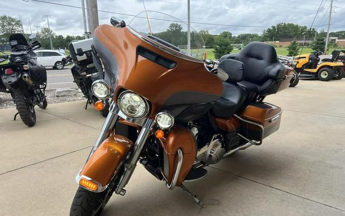 2015 Harley-Davidson® FLHTCU - Electra Glide® Ultra Classic®