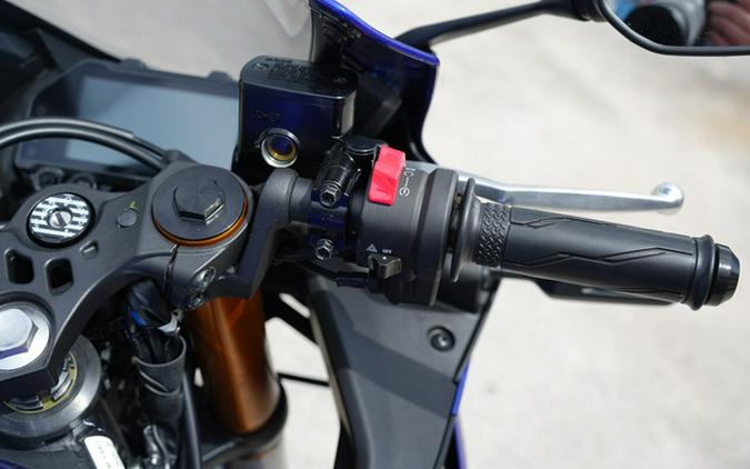 2025 Yamaha YZF R3 ABS