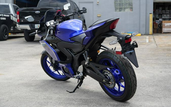 2025 Yamaha YZF R3 ABS